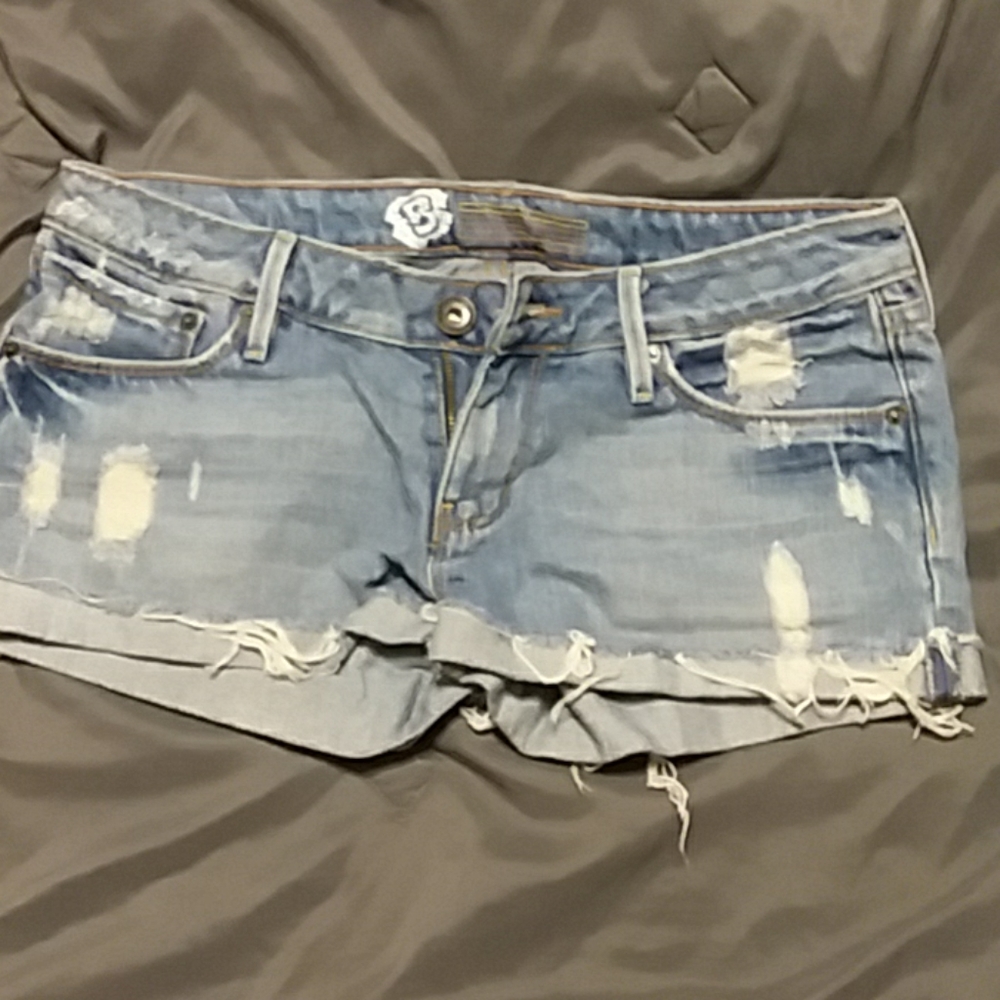 Bullhead jean shorts